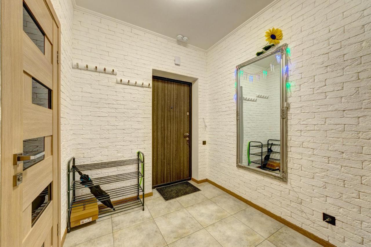 Apartments Near Ukraina Shopping Mall キエフ エクステリア 写真