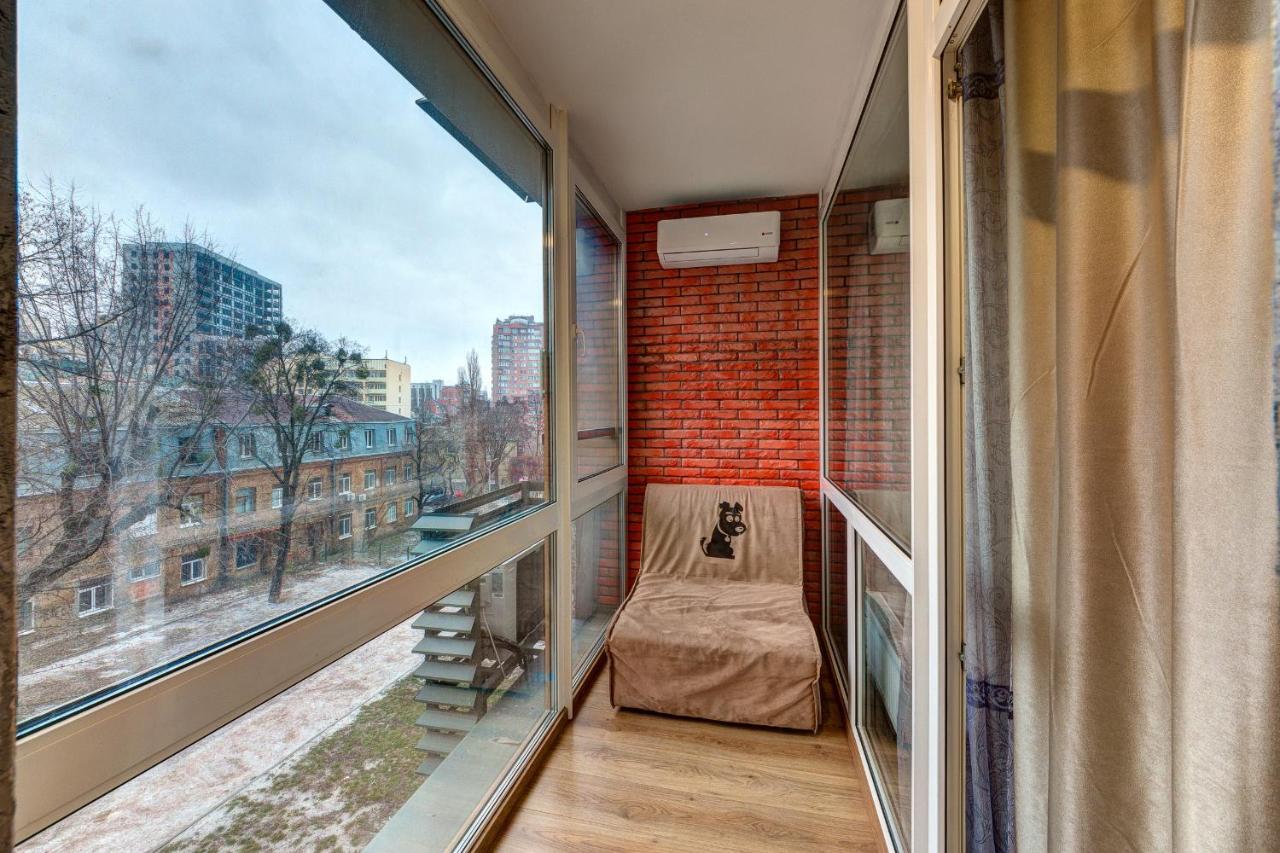 Apartments Near Ukraina Shopping Mall キエフ エクステリア 写真